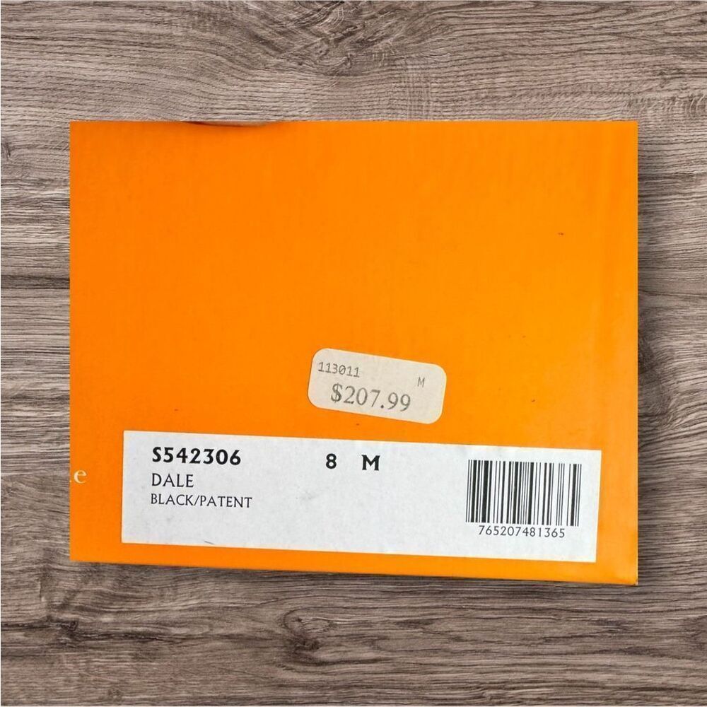 Kate Spade Dale Black Patent Leather Pumps in Original Box / SZ: 8B - Picture 8 of 8